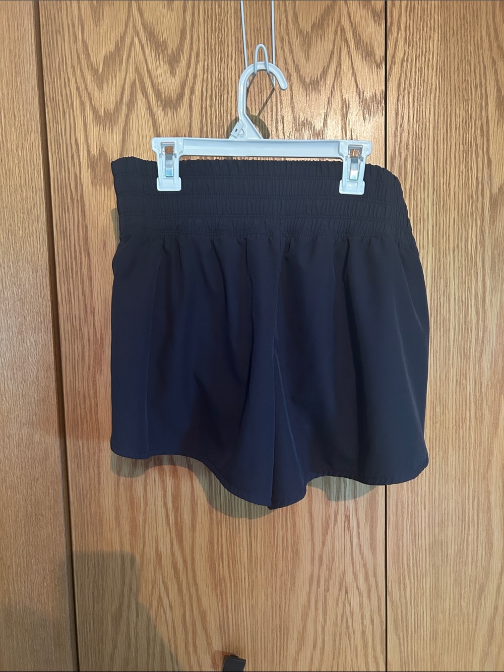 Old Navy Navy Elastic-Waist Flowy Shorts